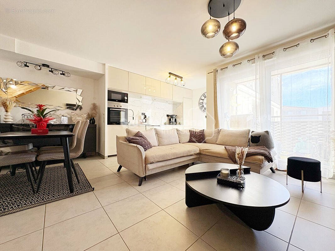 Appartement à vendre, 61m², Miramas