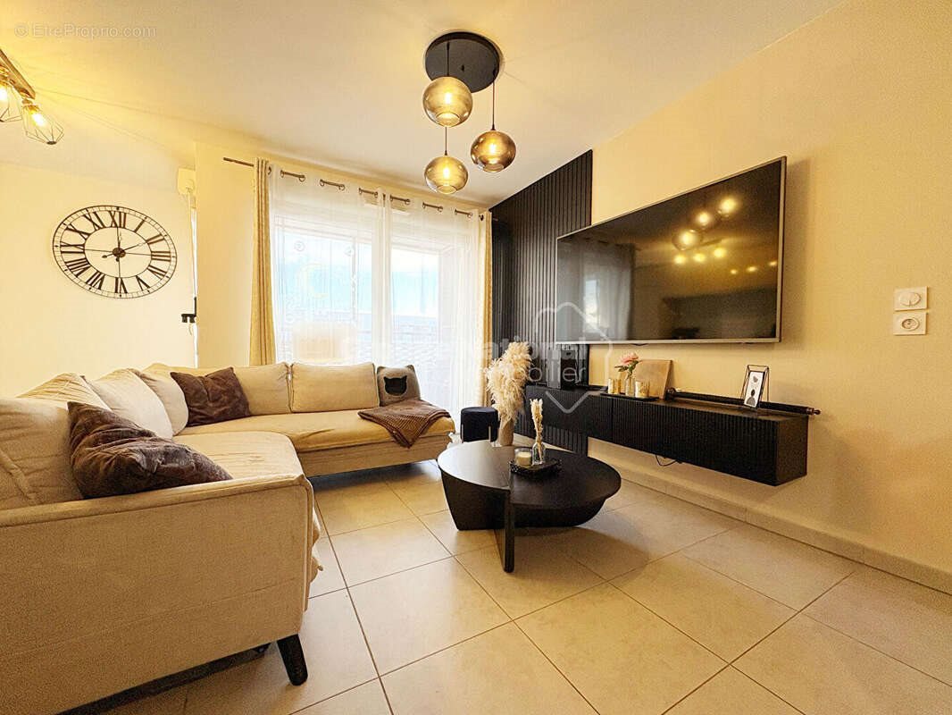 Appartement à vendre, 61m², Miramas