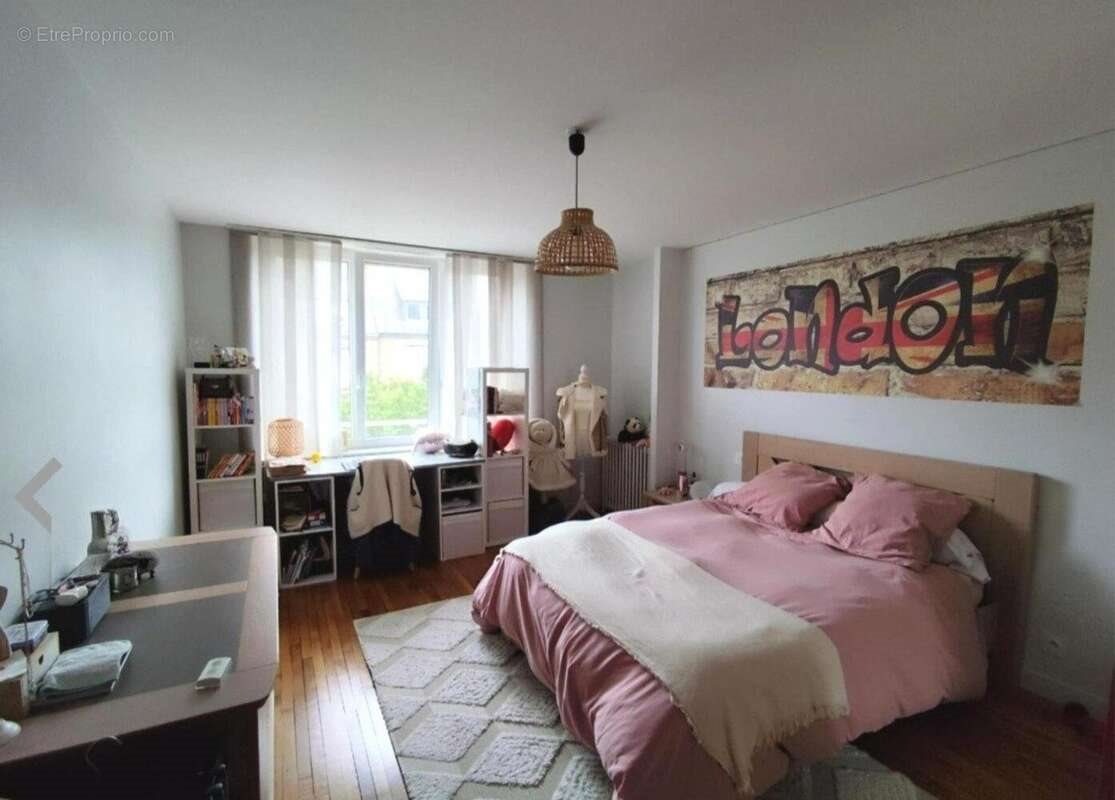 Appartement à vendre, 292m², Saint-Hilaire-du-Harcouët