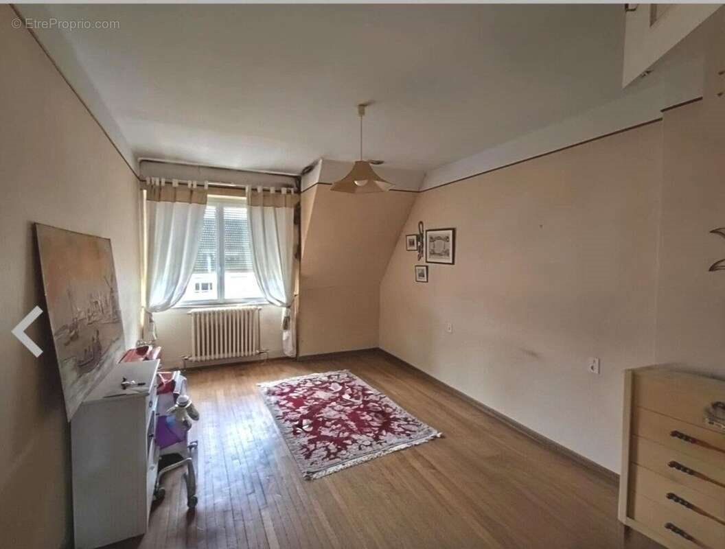 Appartement à vendre, 292m², Saint-Hilaire-du-Harcouët