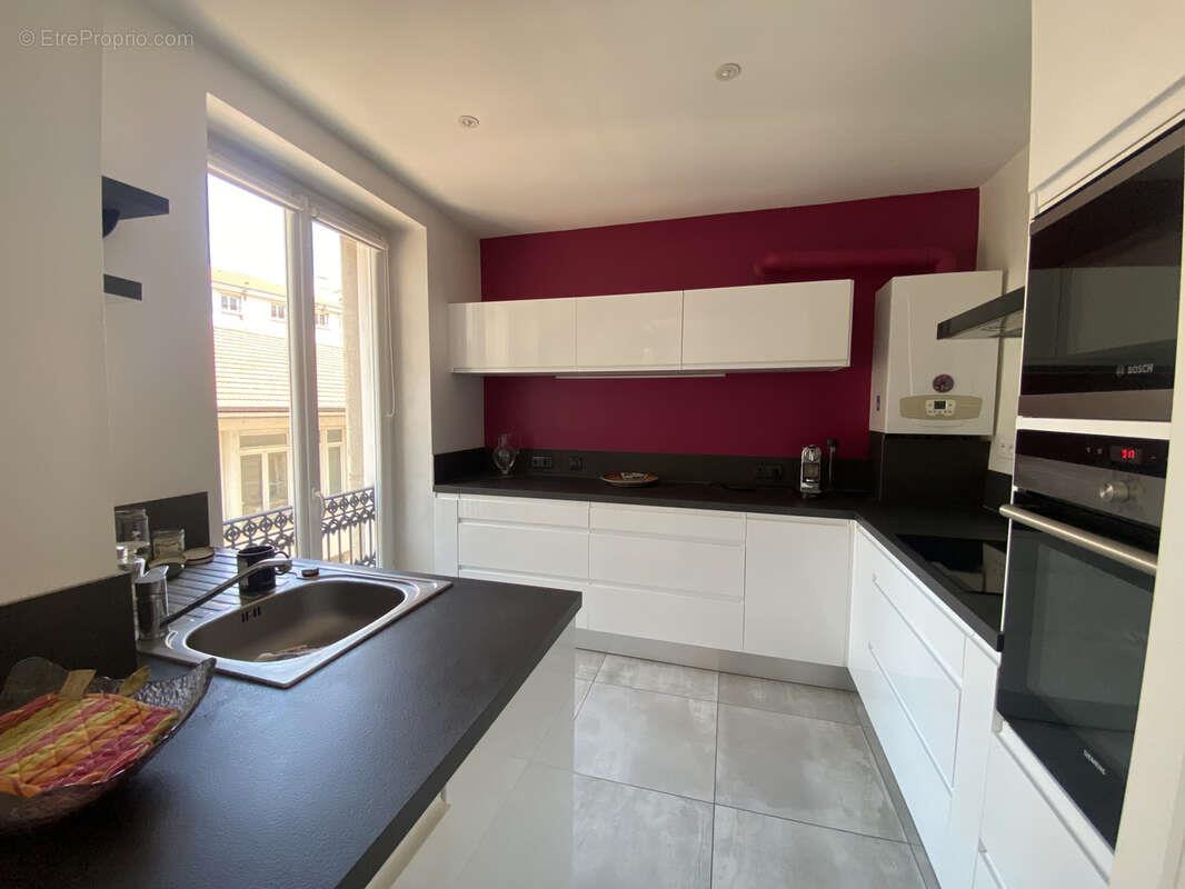 Appartement à vendre, 178m², Saint-Etienne