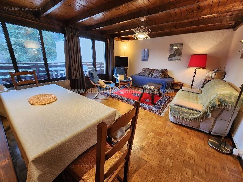 Appartement à vendre, 49m², Saint-Pons