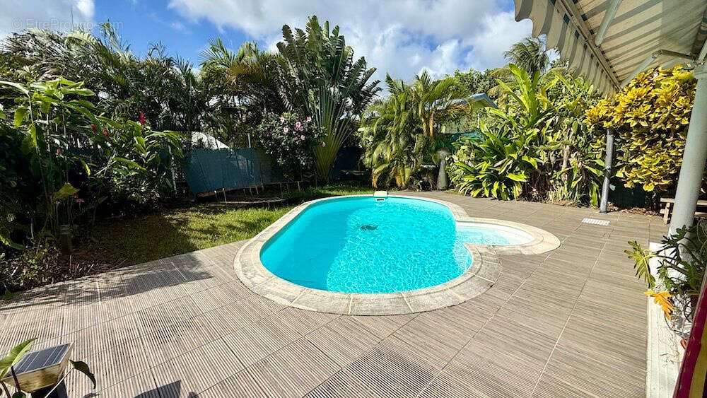 Maison à vendre, 118m², Rivière-Salée