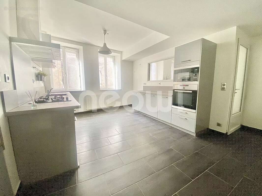 Maison à vendre, 93m², Cusset