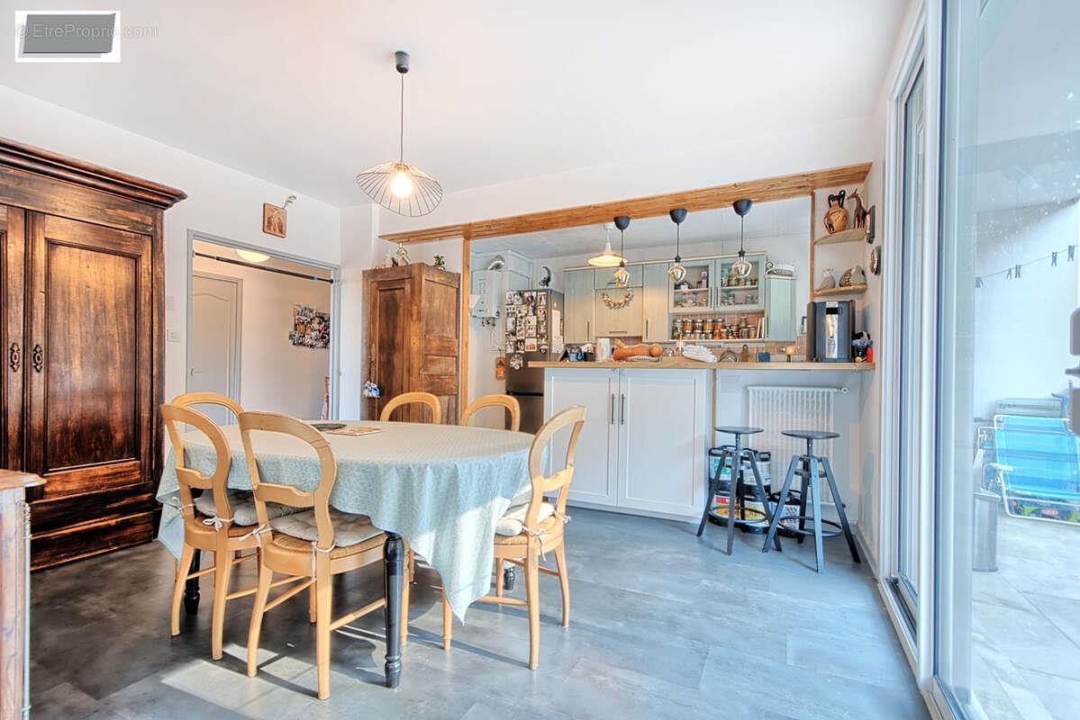 Appartement à vendre, 70m², Toulon