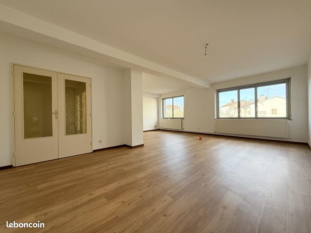 Appartement à vendre, 554m², Château-Salins