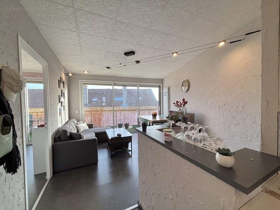 Appartement à vendre, 51m², Pont-de-Chéruy