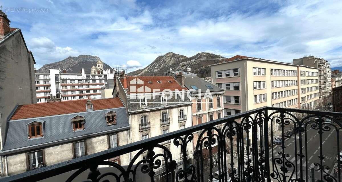 Appartement à vendre, 69m², Grenoble