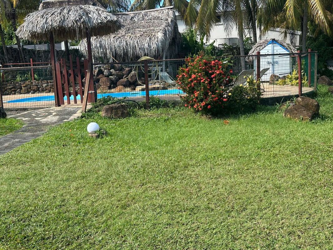 Maison à vendre, 707m², Sainte-Rose