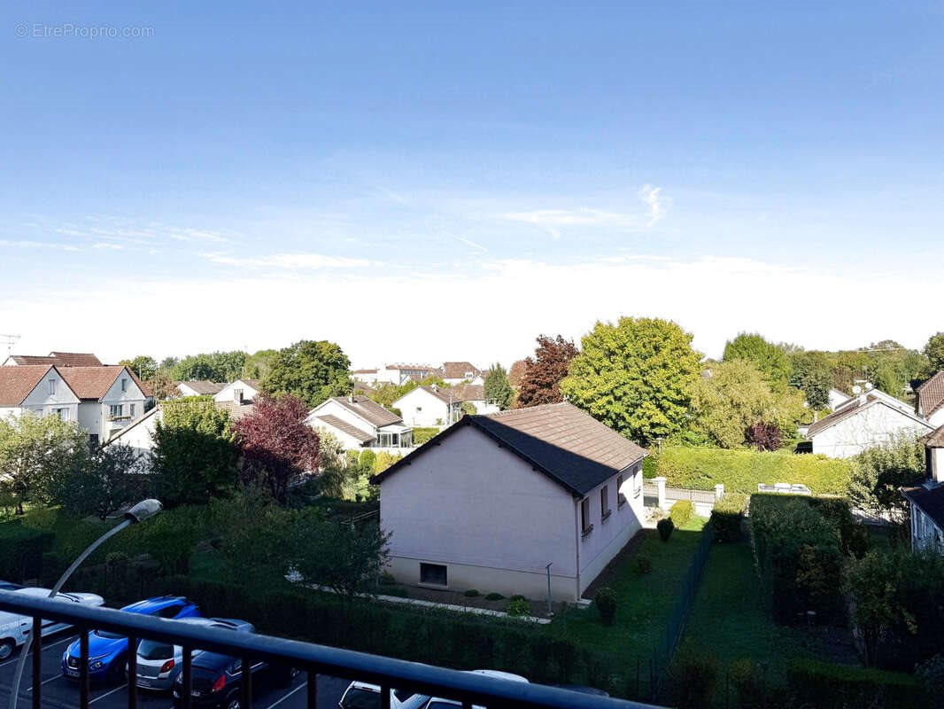 Appartement à vendre, 69m², La Chapelle-Saint-Luc