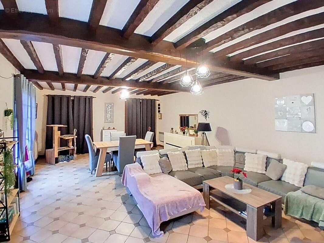 Appartement à vendre, 530m², Soissons
