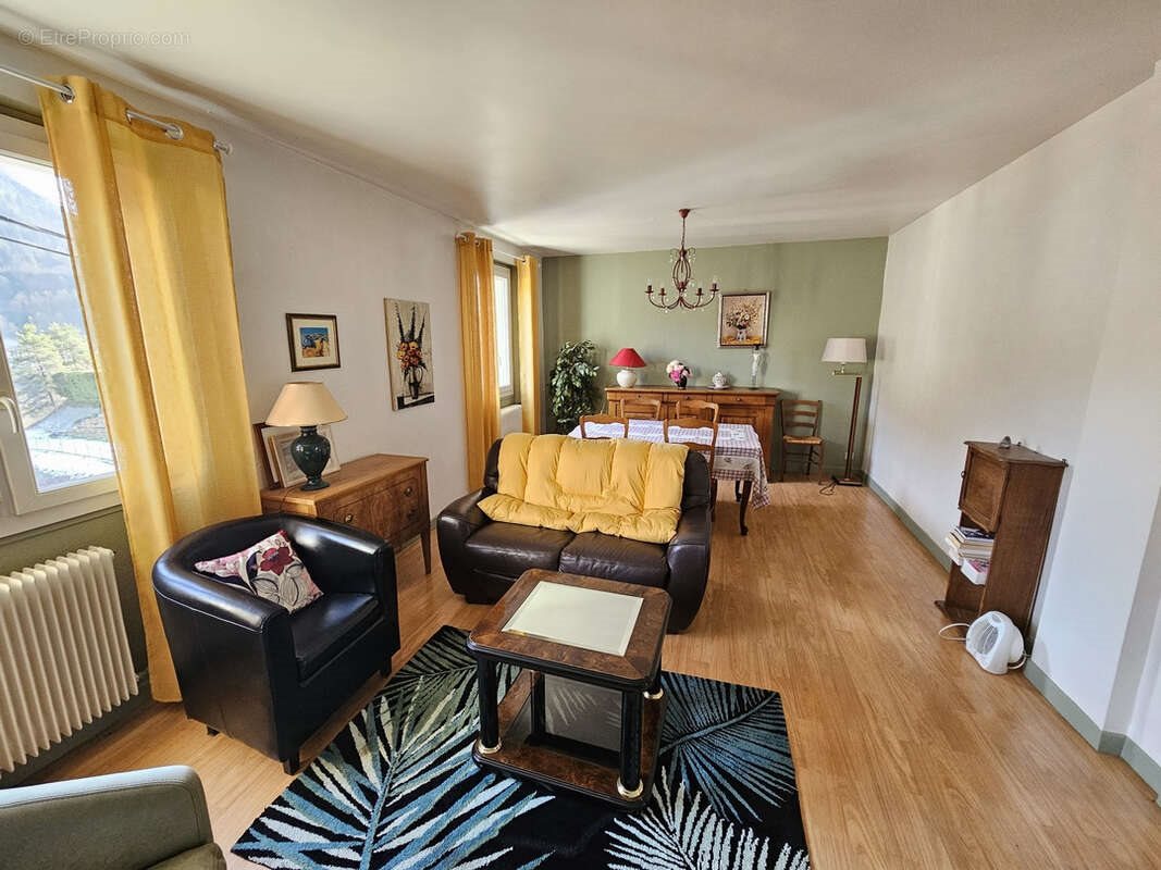 Maison à vendre, 122m², Lavans-lès-Saint-Claude