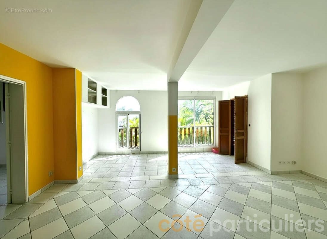 Appartement à vendre, 100m², L'Étang-Salé