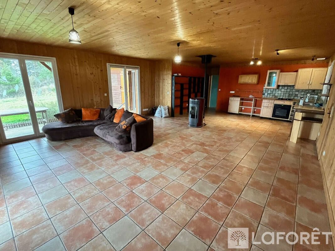 Maison à vendre, 117m², Agnat