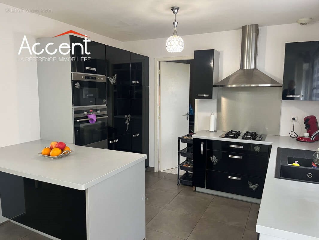 Maison à vendre, 91m², Luc-la-Primaube