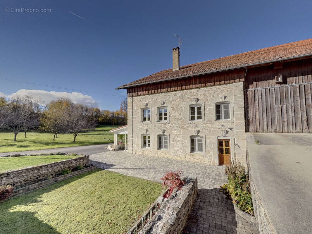 Maison à vendre, 285m², Maîche