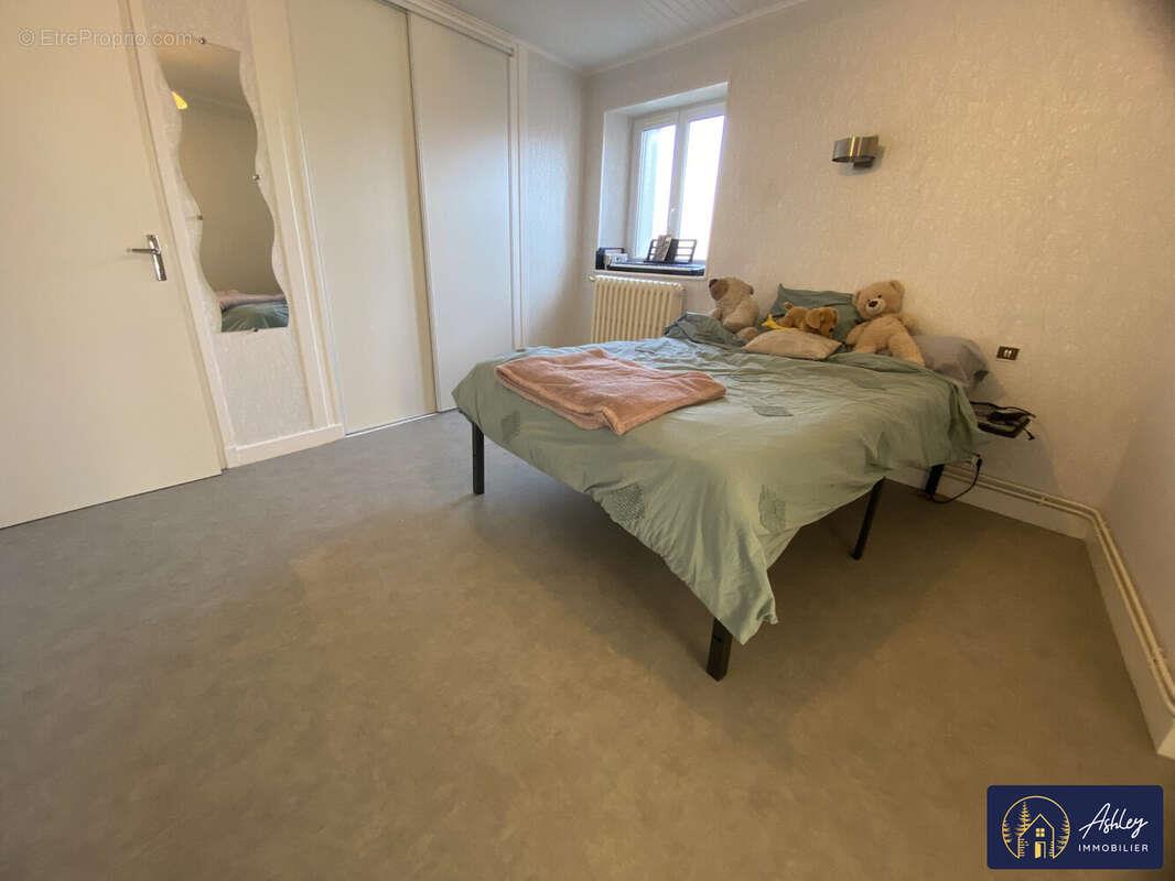 Appartement à vendre, 328m², Bort-les-Orgues