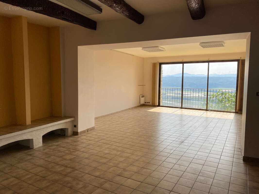 Maison à vendre, 150m², Lurs