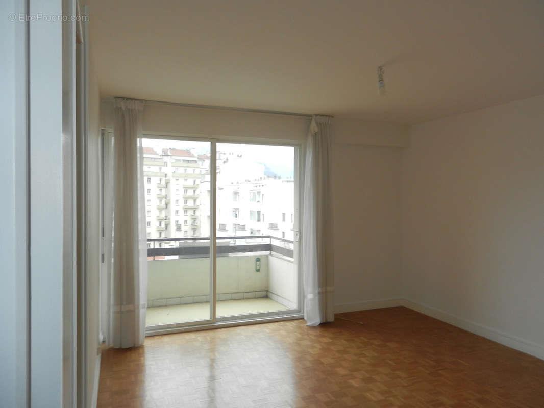 Appartement à vendre, 65m², Grenoble