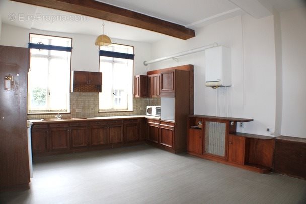 Appartement à vendre, 253m², Givet