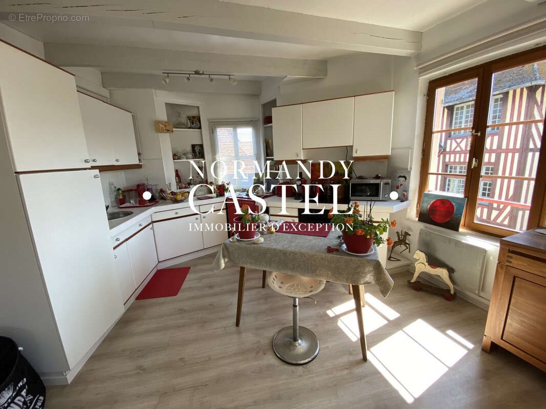 Appartement à vendre, 80m², Pont-l'Evêque