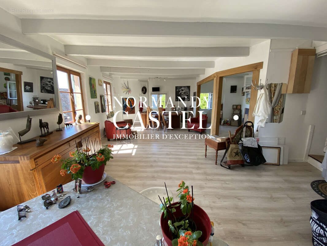 Appartement à vendre, 80m², Pont-l'Evêque