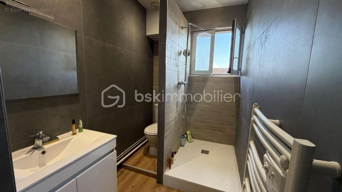 Appartement à vendre, 92m², Anneyron