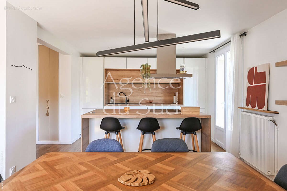 Appartement à vendre, 100m², Carnoux-en-Provence