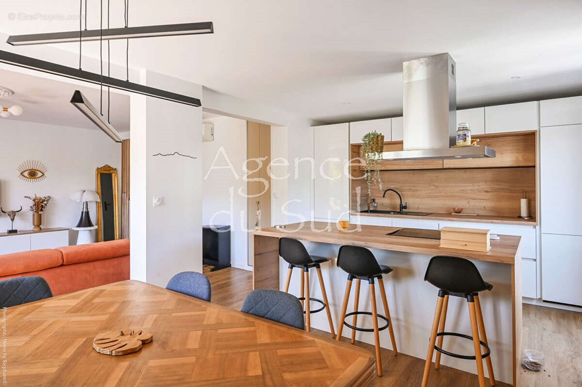 Appartement à vendre, 100m², Carnoux-en-Provence