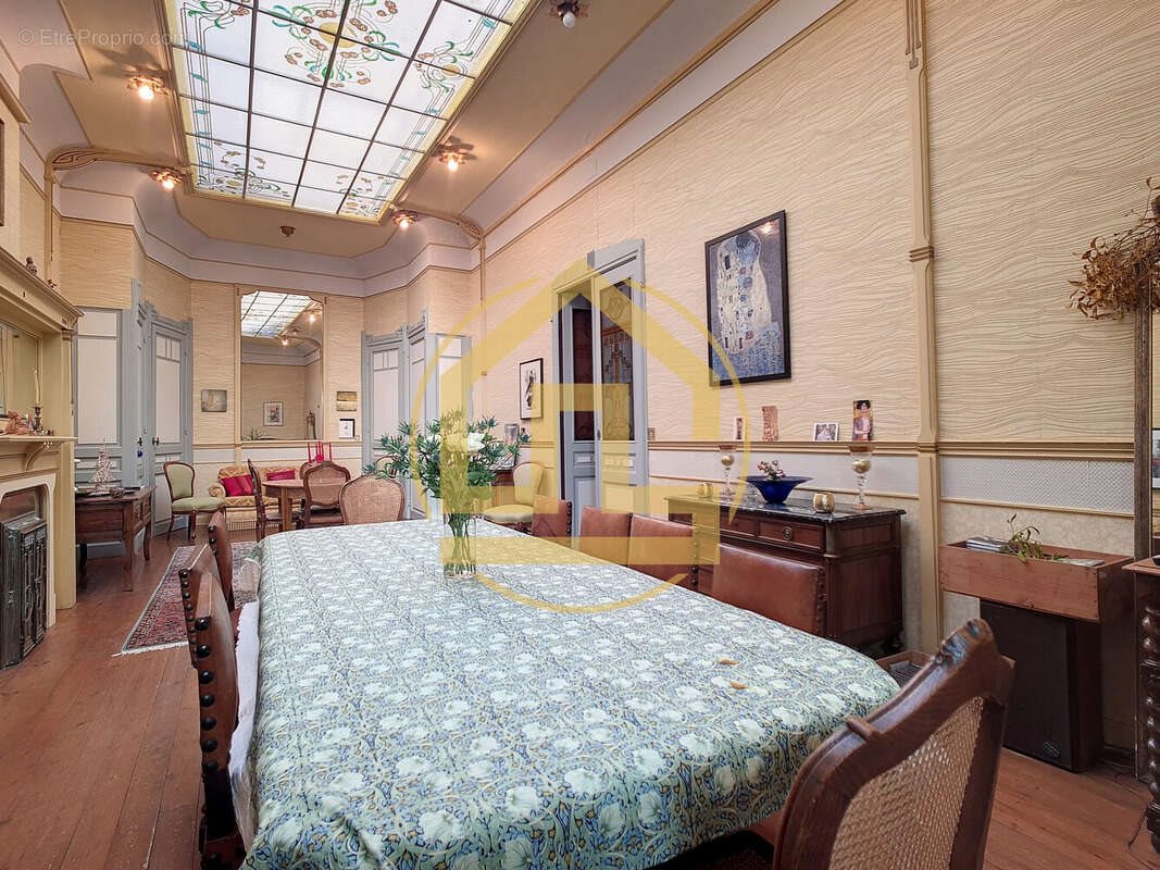 Maison à vendre, 430m², Le Quesnoy