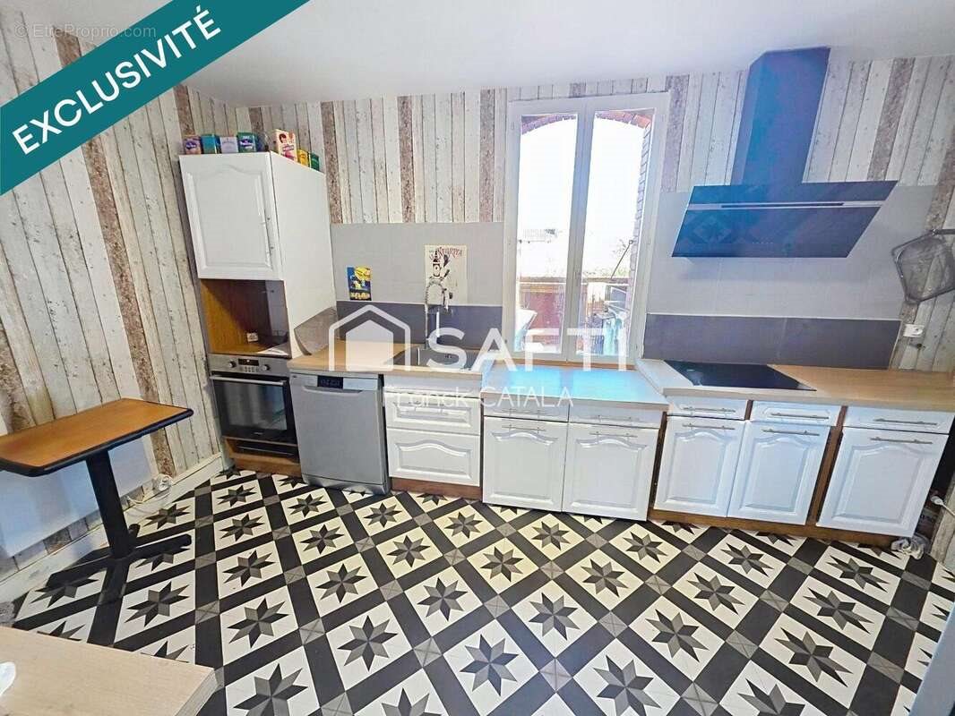 Appartement à vendre, 370m², Villenouvelle