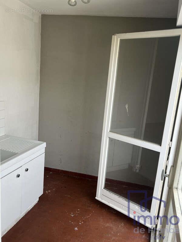 Appartement à vendre, 28m², Saint-Etienne