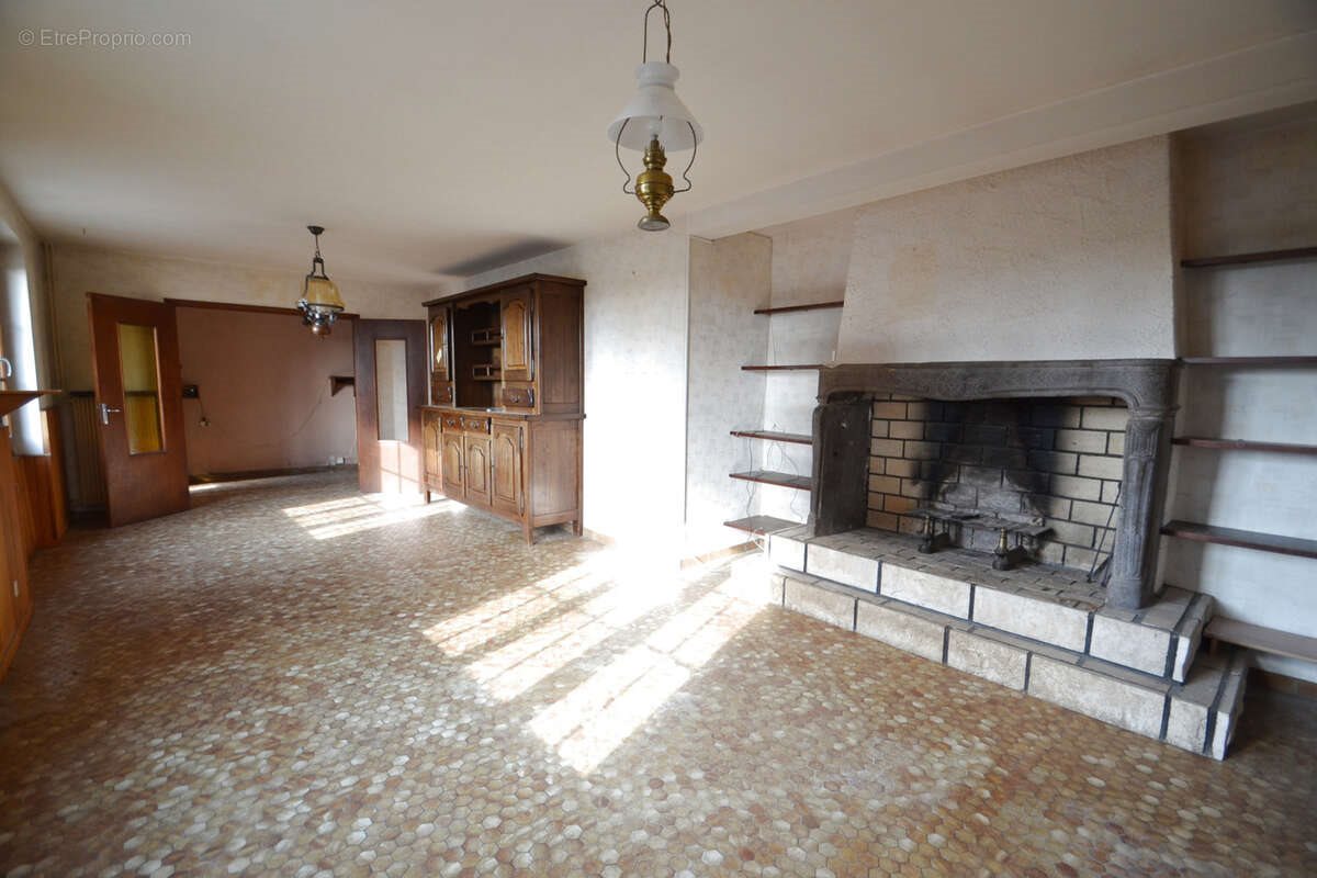 Maison à vendre, 113m², Monteignet-sur-l'Andelot