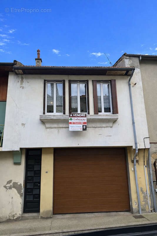 Maison à vendre, 51m², Vic-le-Comte