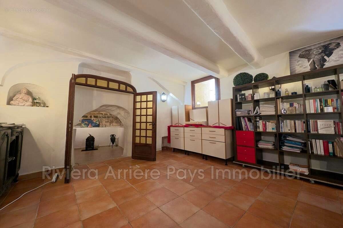Appartement à vendre, 58m², Puget-Théniers