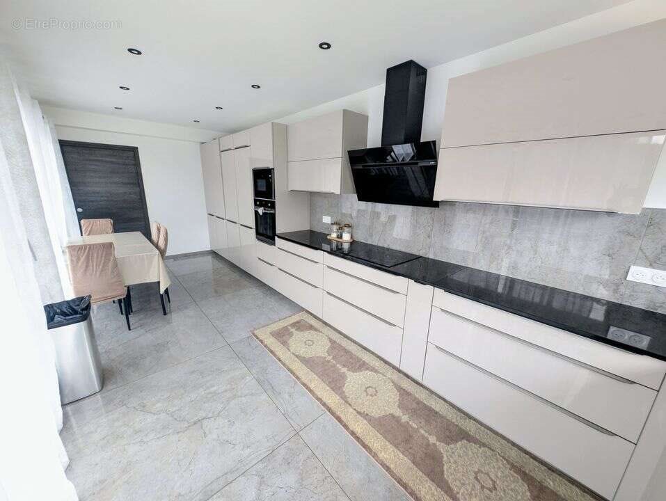 Maison à vendre, 240m², La Ravoire