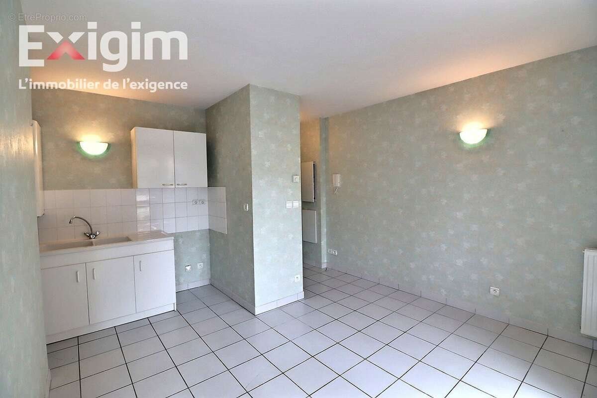 Appartement à vendre, 25m², Tournon-sur-Rhône