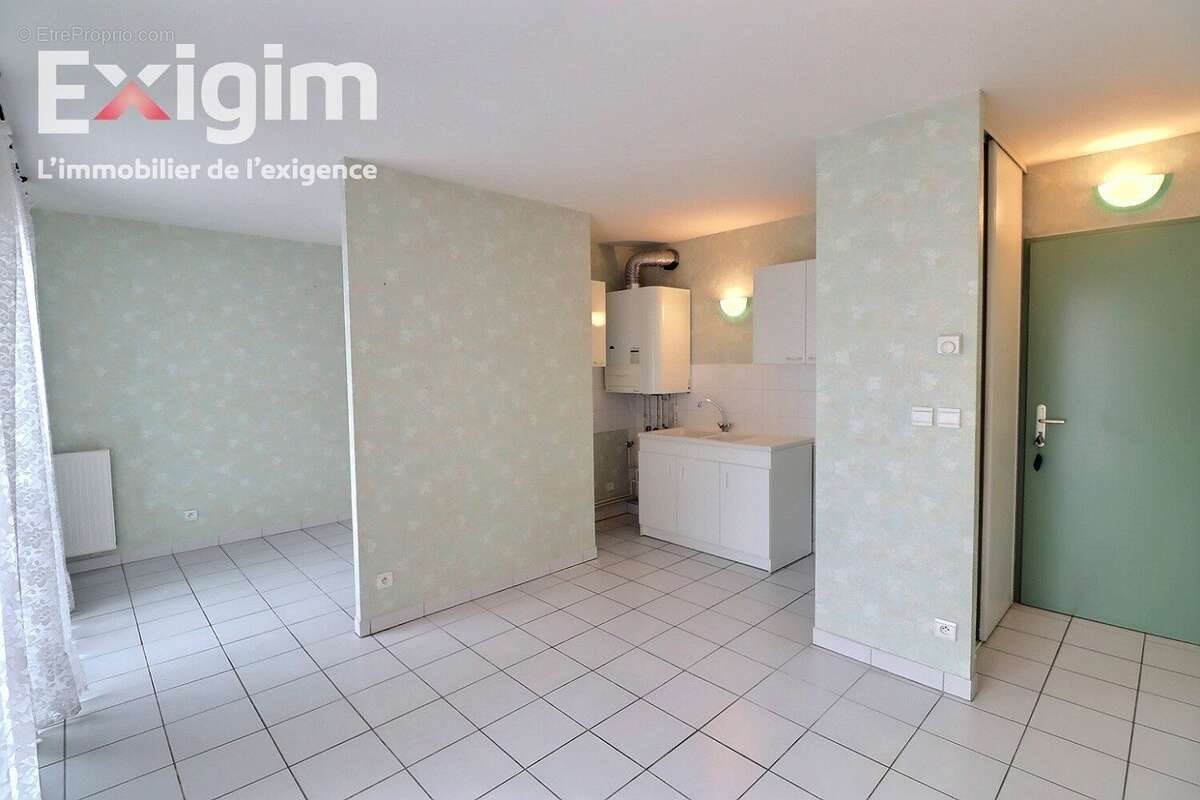 Appartement à vendre, 25m², Tournon-sur-Rhône