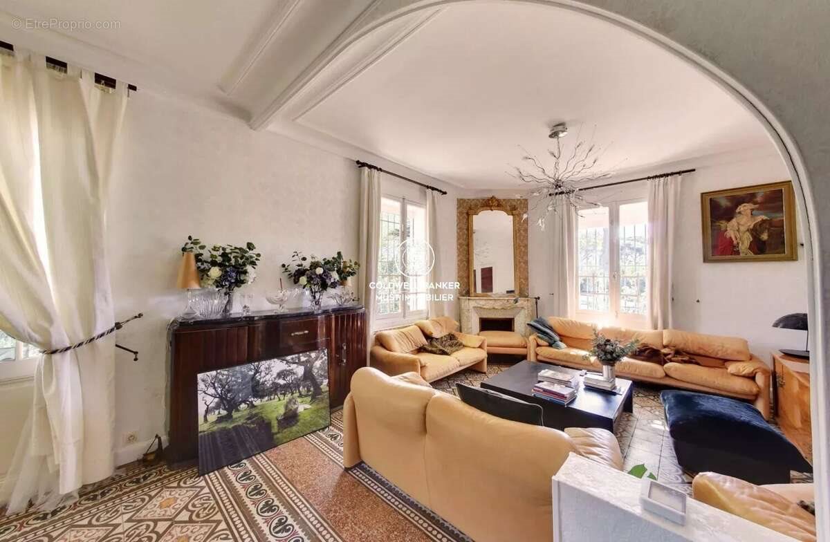 Maison à vendre, 305m², Rivesaltes