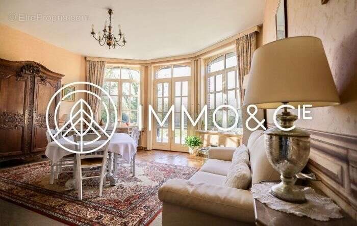 Maison à vendre, 570m², Lille