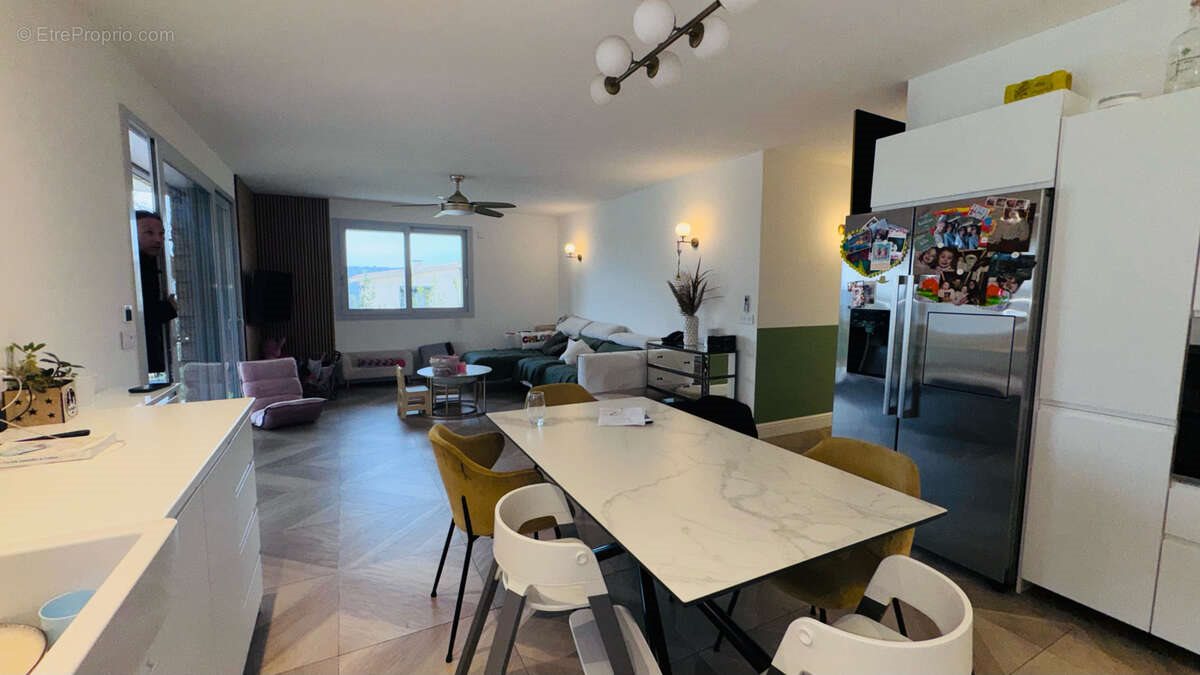 Appartement à vendre, 85m², La Colle-sur-Loup