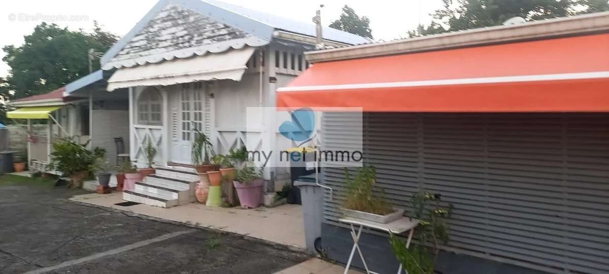 Maison à vendre, 206m², Le Lamentin