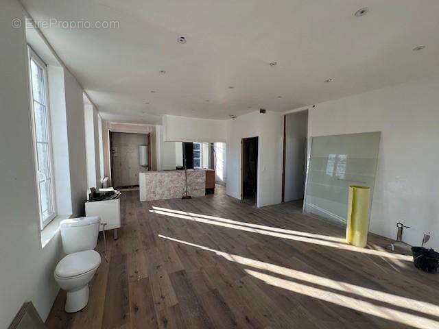 Appartement à vendre, 320m², Orbec