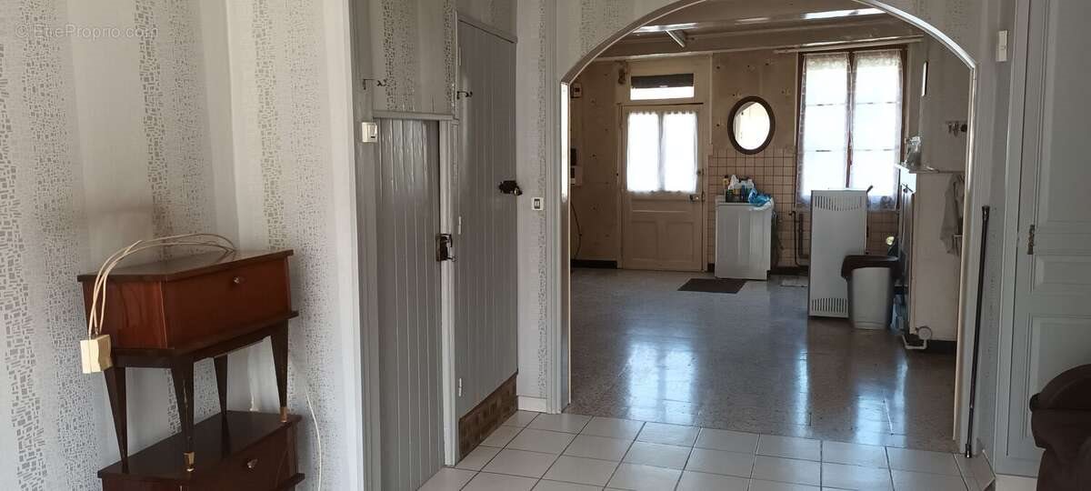 Maison à vendre, 77m², Novion-Porcien