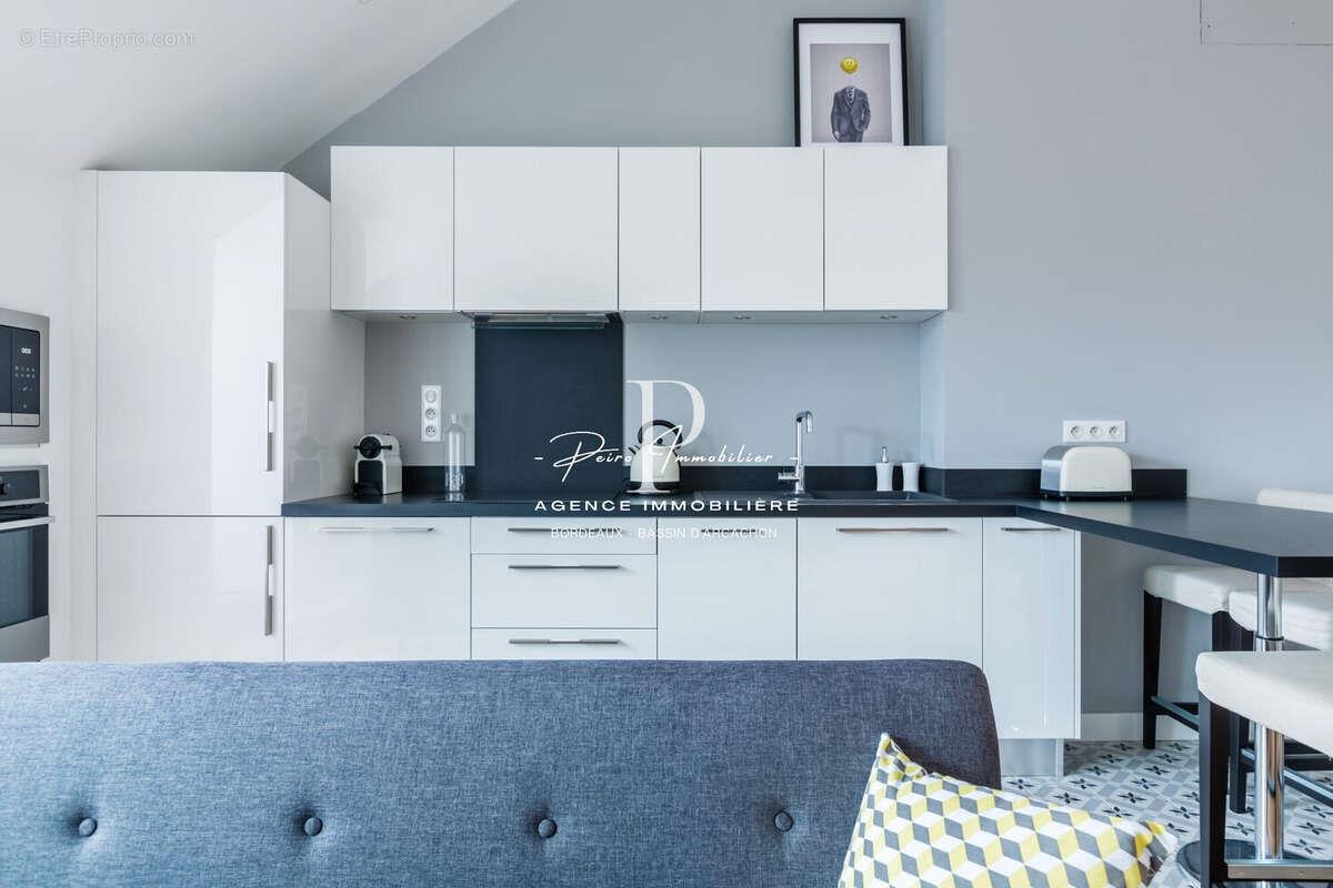 Appartement à vendre, 60m², Bordeaux