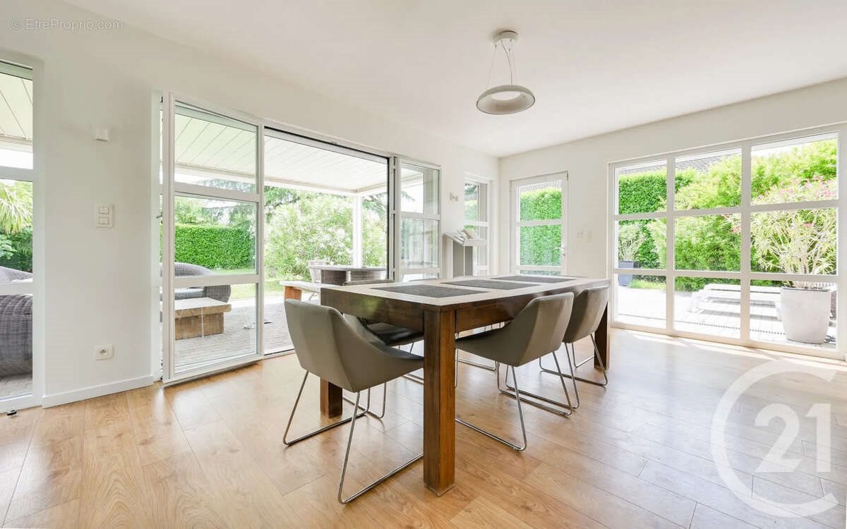 Maison à vendre, 204m², Corbas