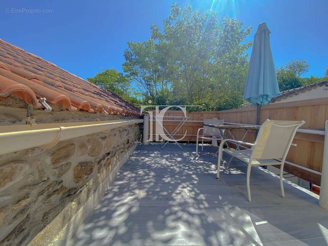 Maison à vendre, 80m², Peyremale