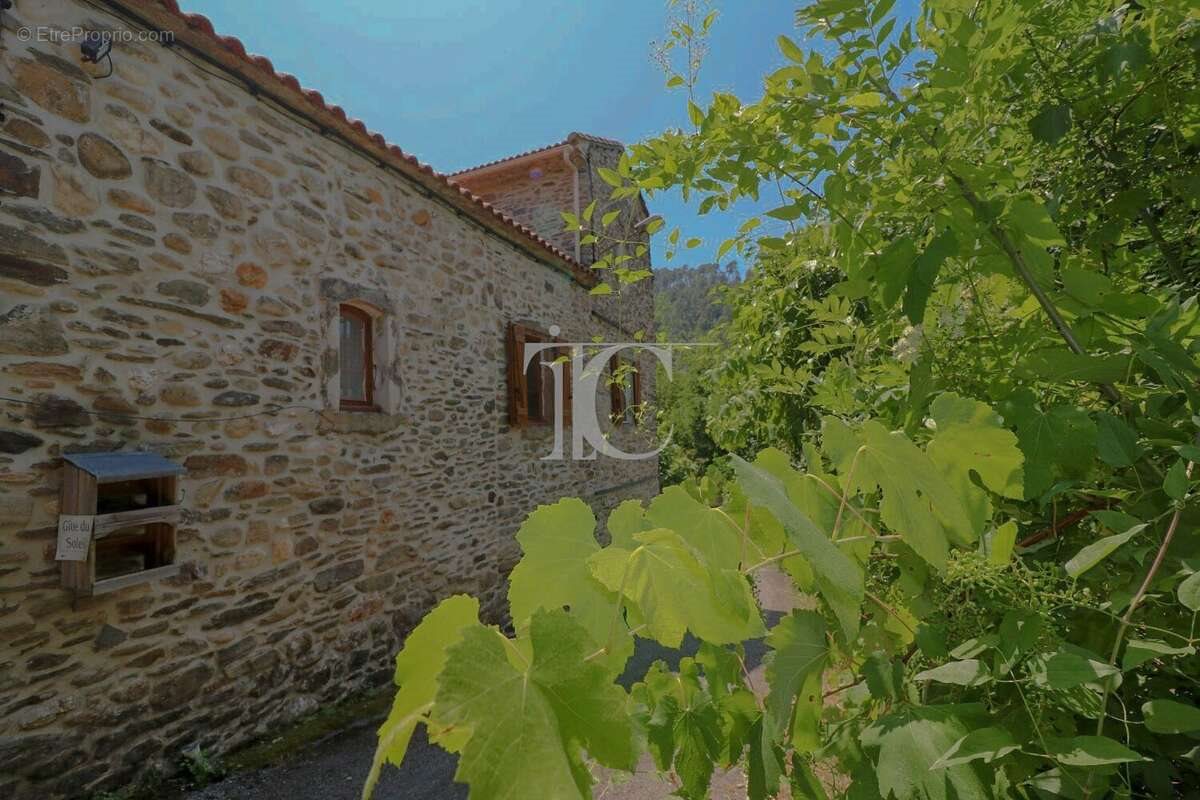 Maison à vendre, 80m², Peyremale