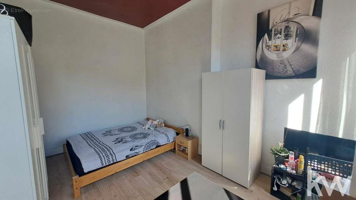 Appartement à vendre, 27m², Saint-Etienne
