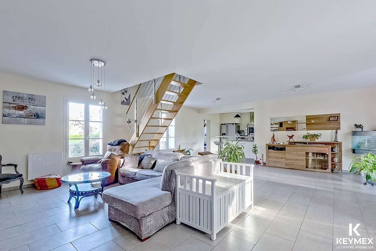 Maison à vendre, 99m², Champagne-sur-Oise